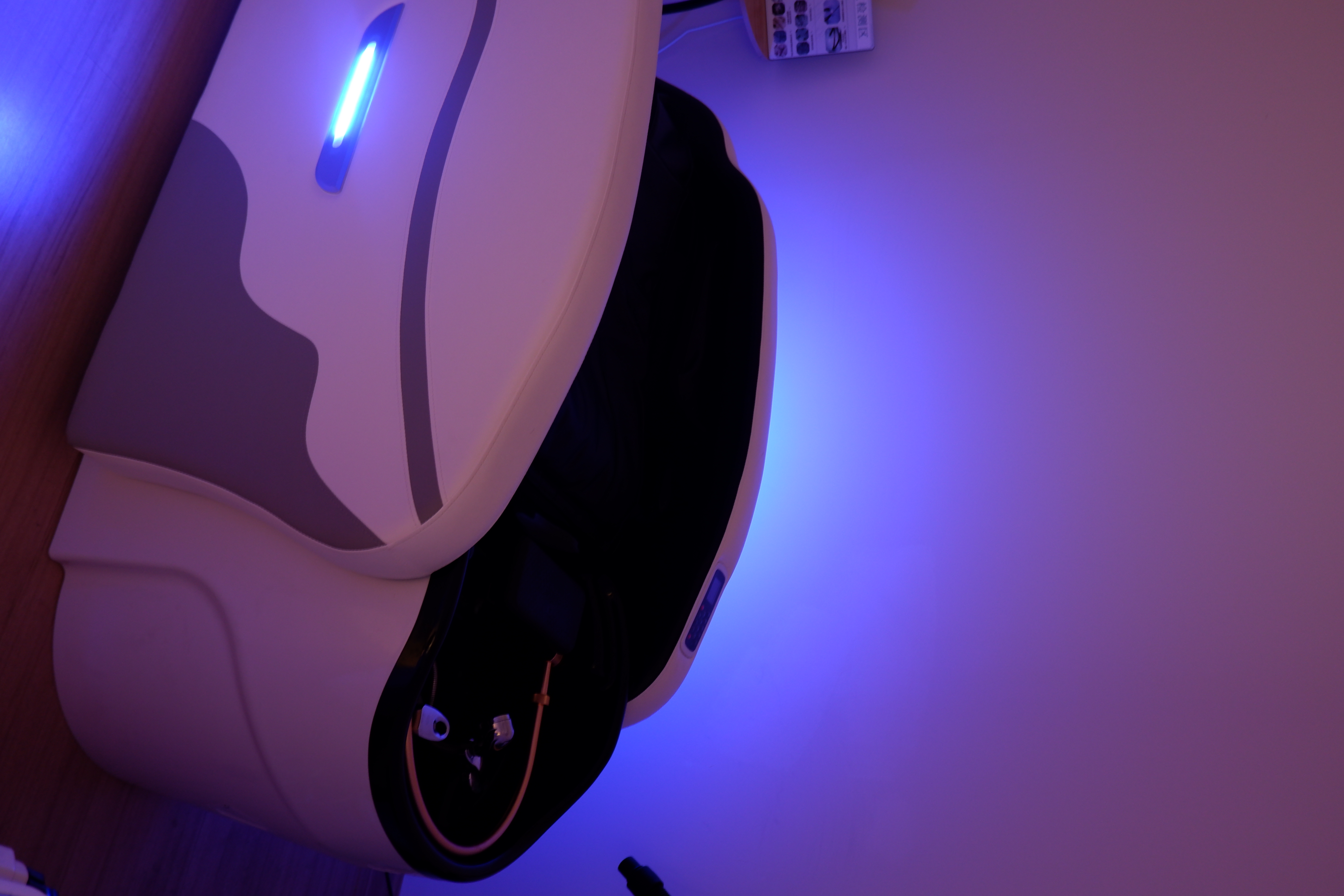 OJUVÉ head spa pod